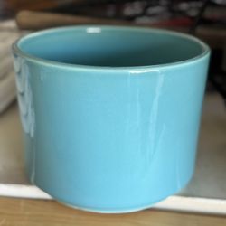 Gainey Ceramic Pot – Turquoise, 6.5” Tall, 8” Diameter