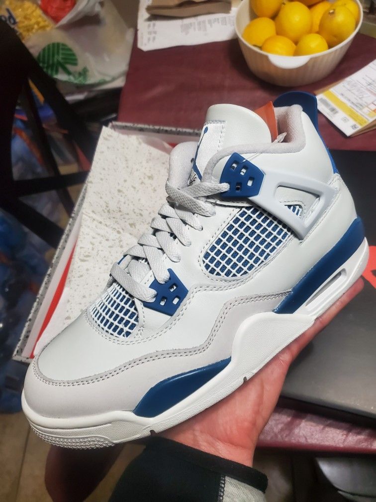 Jordan 4 Military Blue  6.5y New Ds 2024 Release