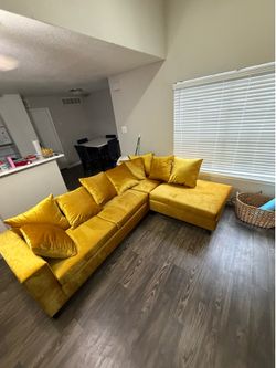 Couch for sell