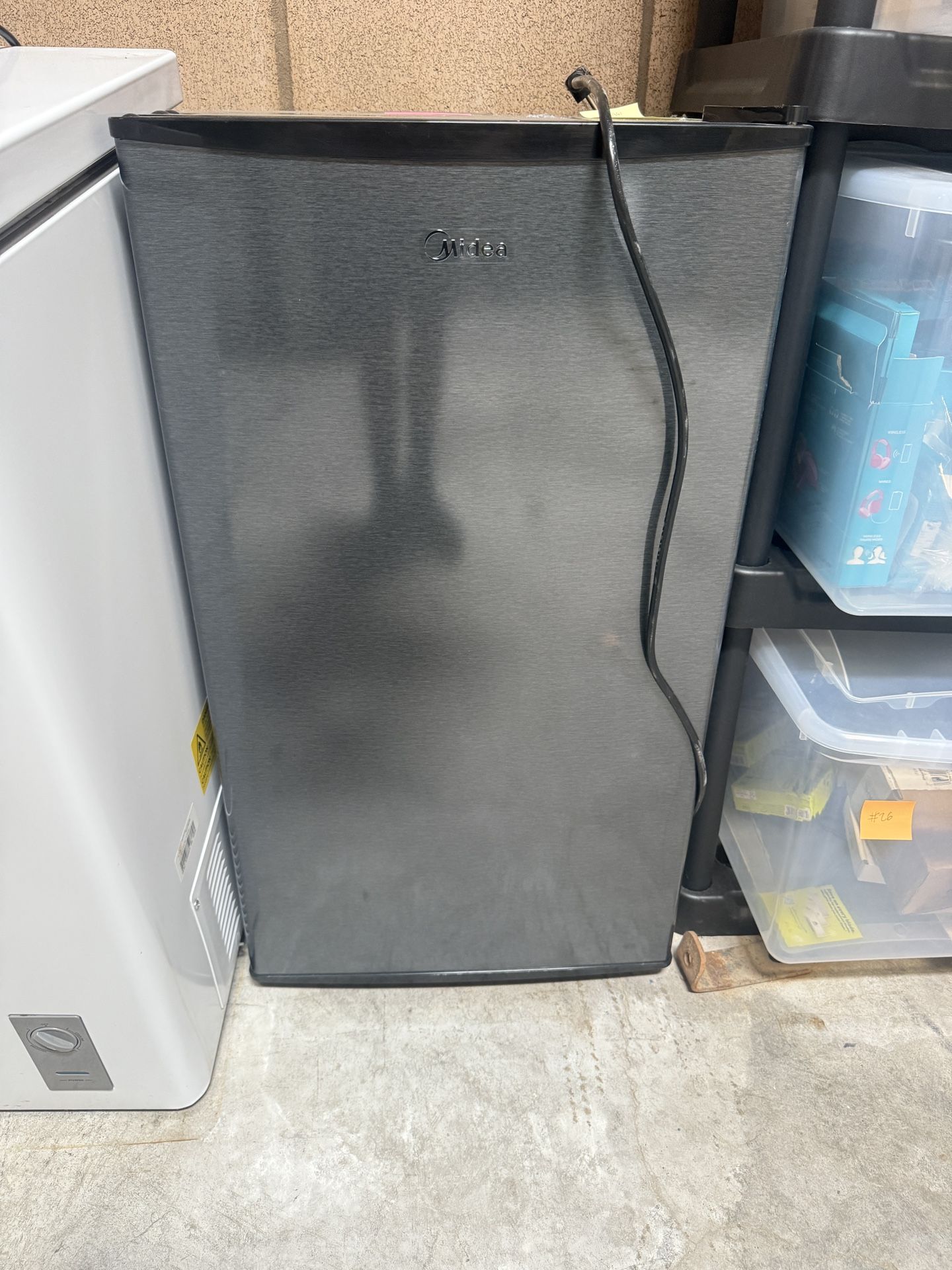 Midea Mini Fridge