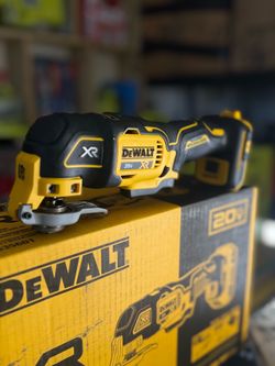 DEWALT 20V MAX XR Cordless Brushless 3-Speed Oscillating Multi Tool (Tool Only)