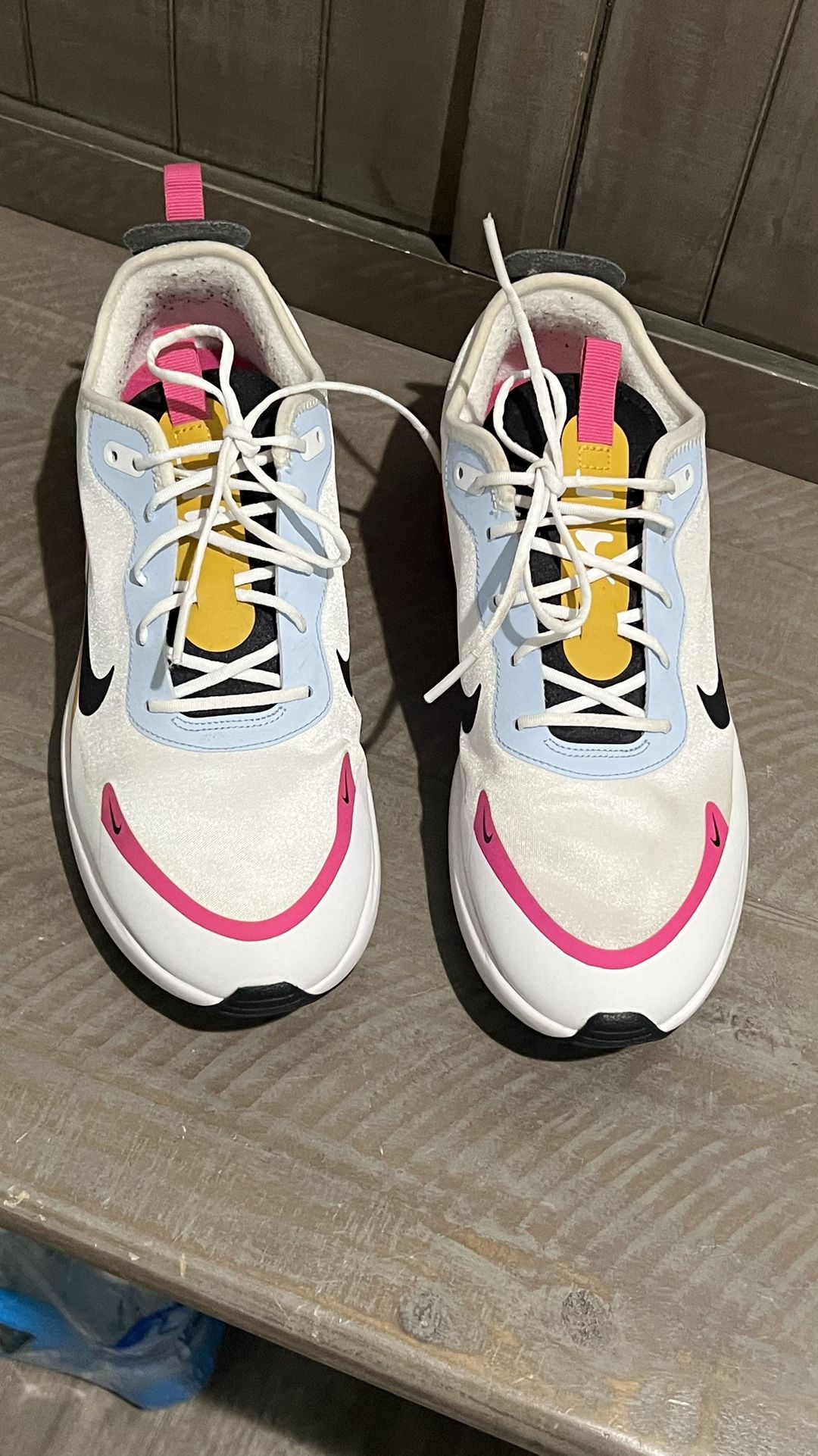 Women Nike AirMax Shoes