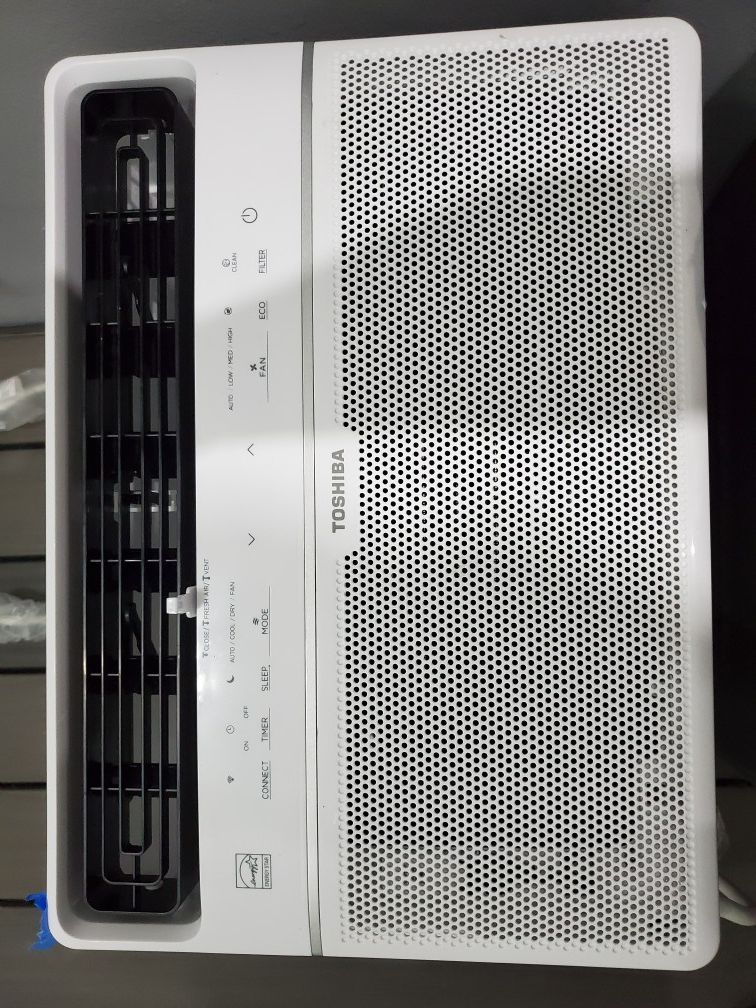 Brand new Toshiba window air conditioner conditioning unit 10,000 BTU