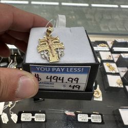 Cruz caravaca pendant