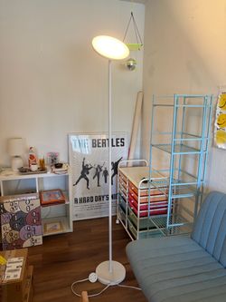 White Lamp with Different Color Settings