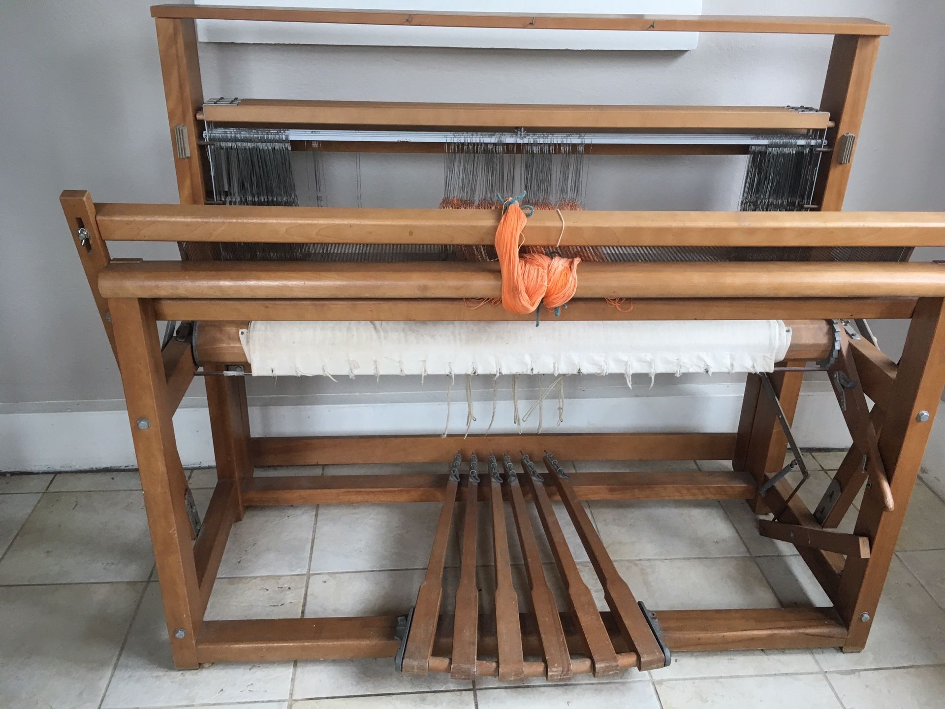 Nilus LeClerc weaving loom