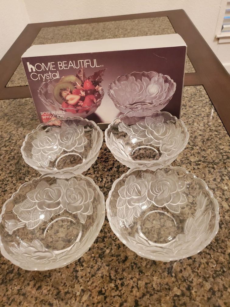 SALAD/DESSERT ROSE PEARL BOWLS