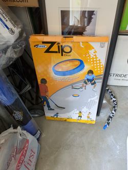 Zip Disc Glides On Air  Game In Box Toy Sport