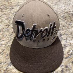 Detroit Tigers New Era 59fifty Brown Leather Strap Back