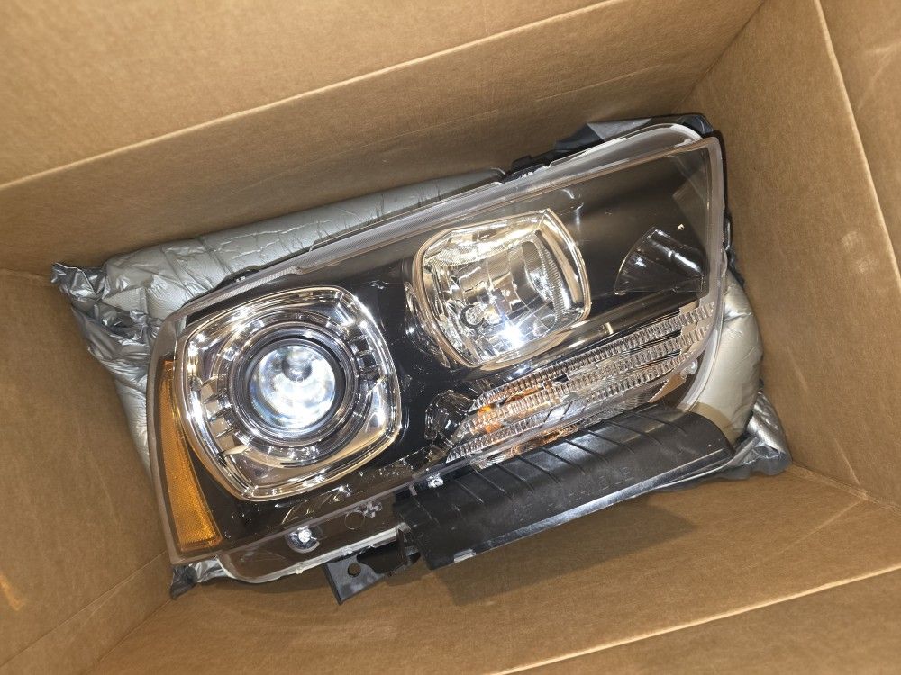 Dodge Charger Headlights OEM MOPAR Hid