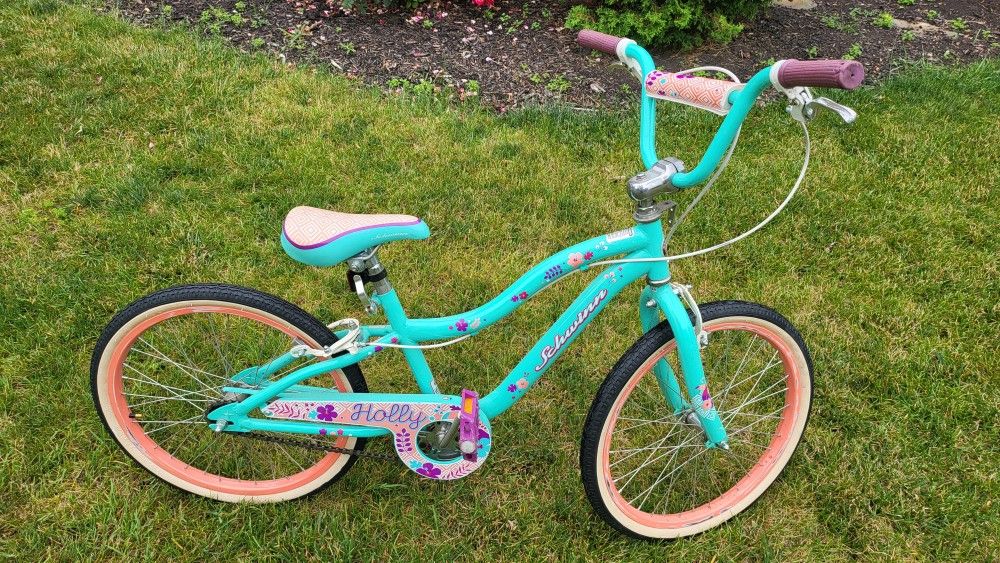 Schwinn Holly Bike with New tires and Inner Tubes