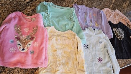 Girls 5T Used Sweatshirts Lot Of 7