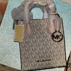 Authentic Micheql Kors Bag With Tags