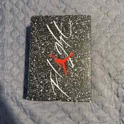 Jordan 4 Military black SHOE BOX