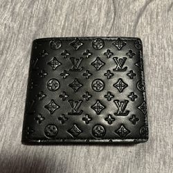 Wallet Louis Vuitton Paris Made In France, Black And Gray for Sale in  Spring Hill, FL - OfferUp
