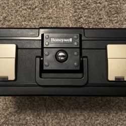 Honeywell Safe