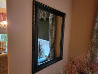 2 Different Mirrors