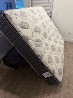 Cashmere Collection Quilted Pillow Top Mattress