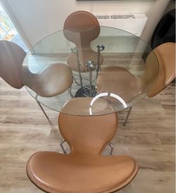 Round glass dining table
