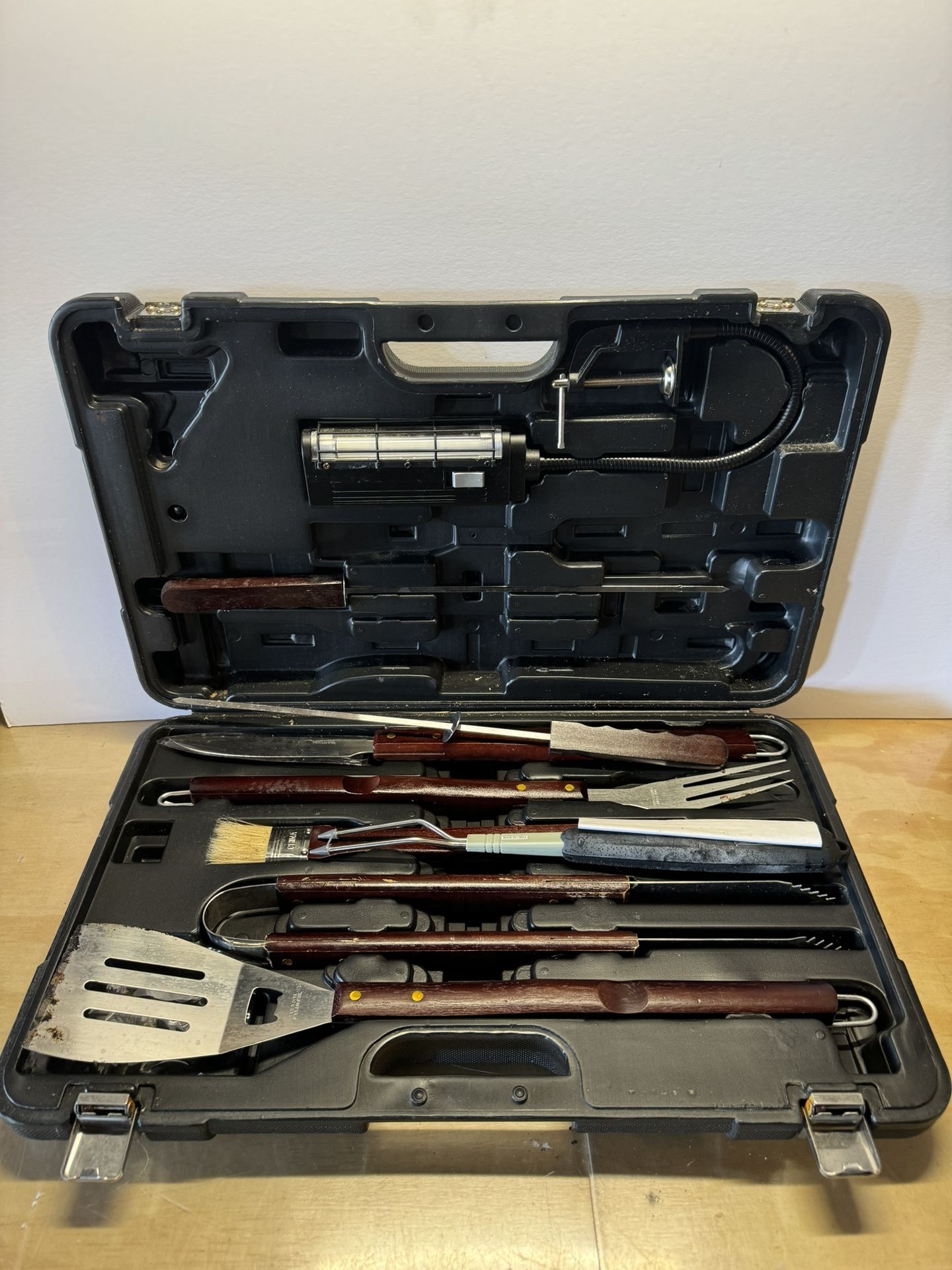 BBQ Deluxe Grill Kit