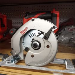 MILWAUKEE M18 6 1/ 2" (165 mm ) CIRCULAR SAW ( TOOL ONLY )