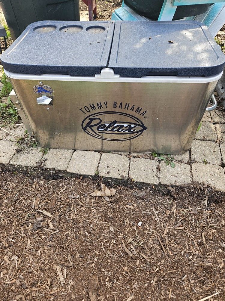Tommy Bahama Cooler