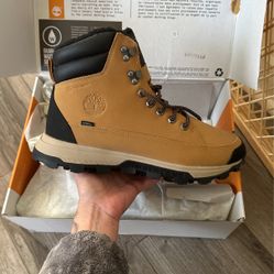 Size 8 Men’s Timberland Waterproof Boots