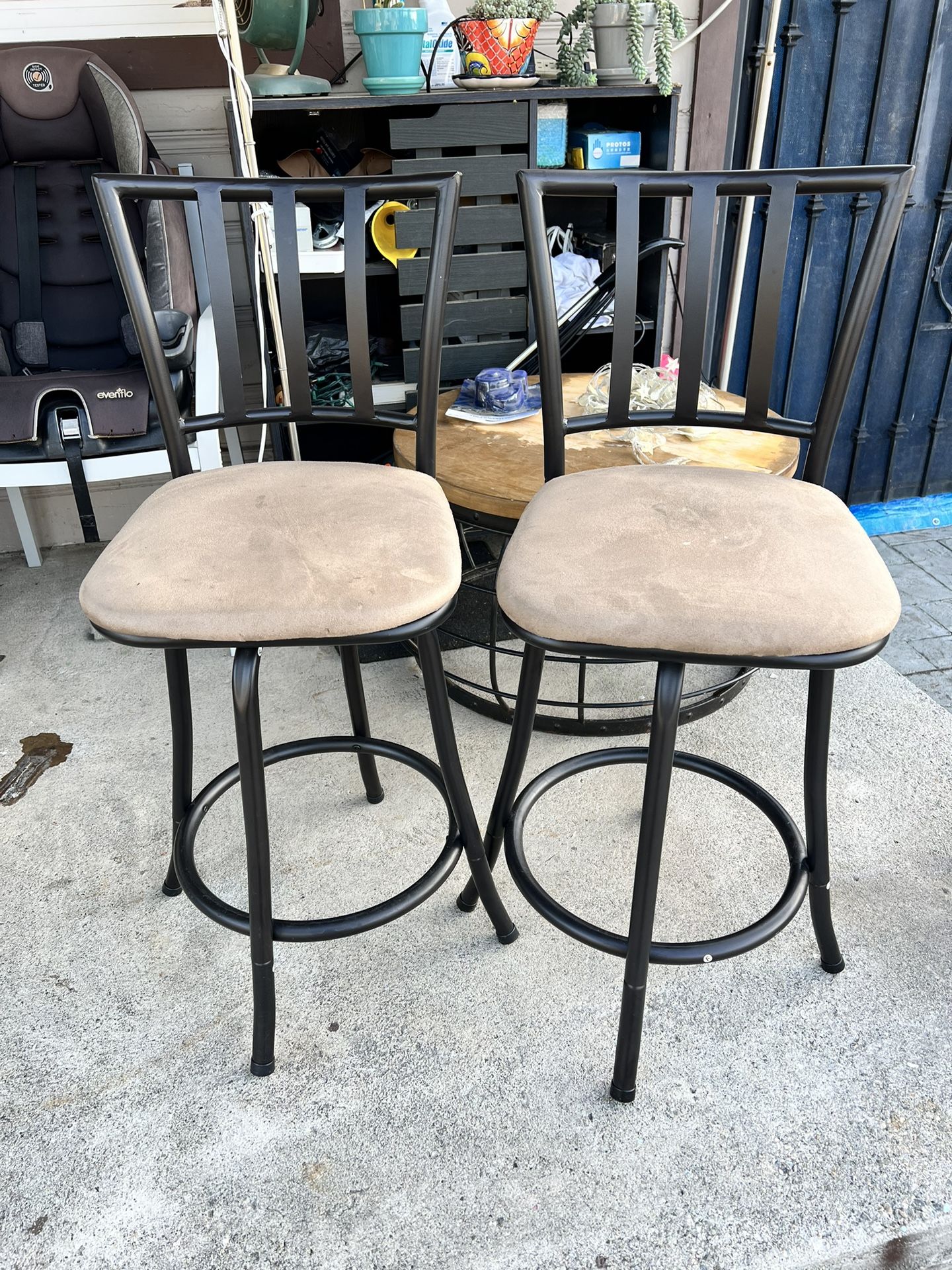 2 Matching Stool Chairs 