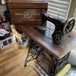Pfaff Treadle Sewing Machine 