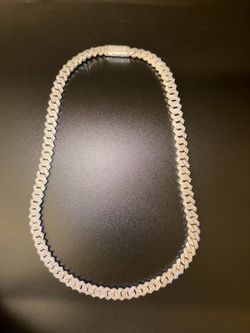 22 10mm Moissanite vvs Cuban link chain