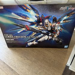 Perfect Grade Strike Freedom Gundam