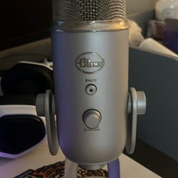 Blue Yeti USB Microphone