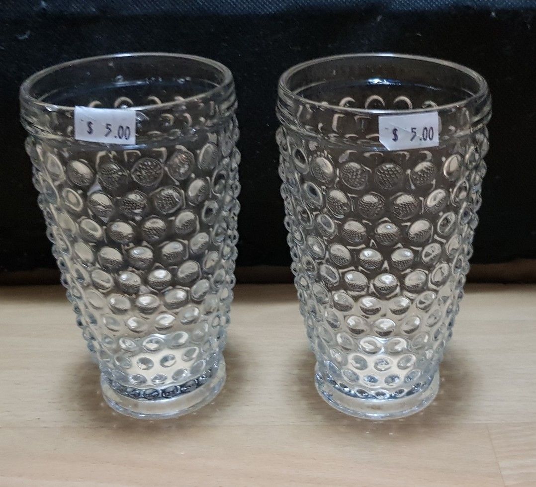 Glass cups