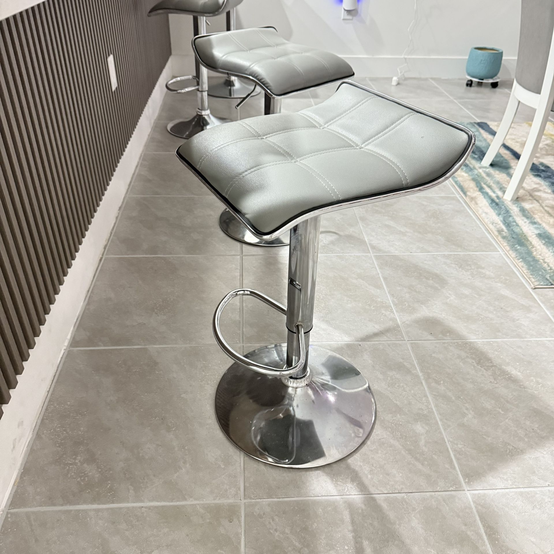 Bar Stools (4)