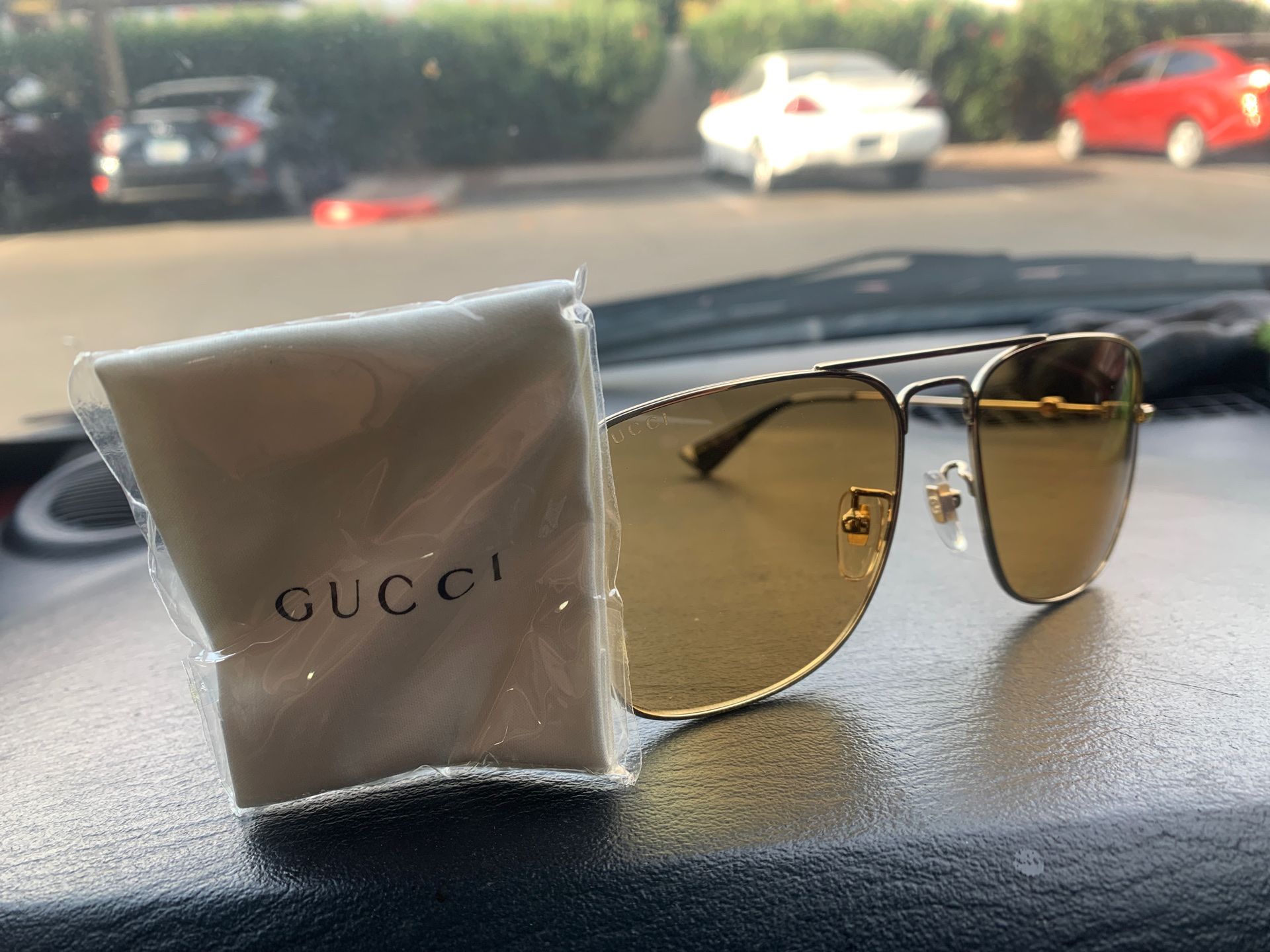 Male Gucci sunglasses