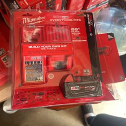 Milwaukee Battery Charger Set 