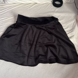 black velvet mini skirt!!