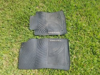Toyota Tacoma Rubber Mats