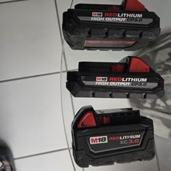  Milwaukee  Batteryes