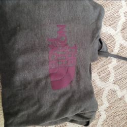 Women's size SMALL Northface HOODIE