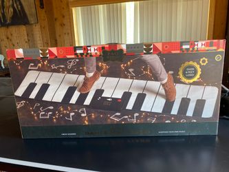 Giant piano mat