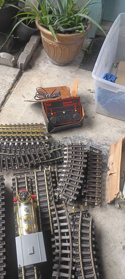 vintage brass train track 84 pieces with train