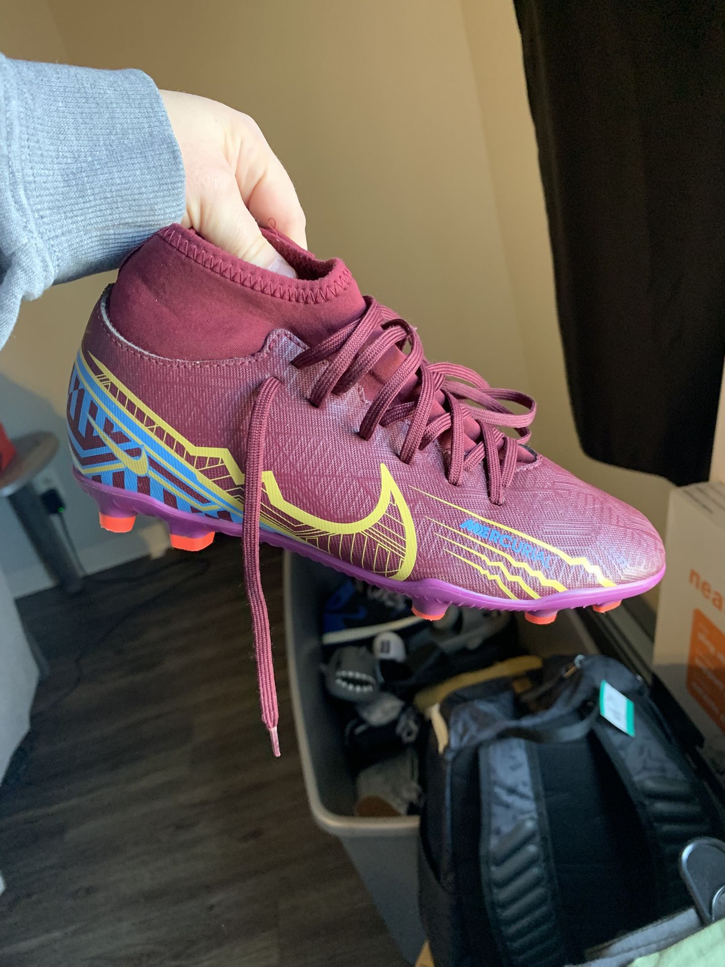 Nike Cleats Sz 4Y
