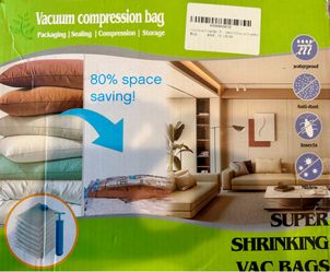 10 Travel vacuum compression bag