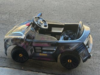 Hauck E-Batmobile 6V Battery Powered Electric Ride-On Car