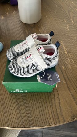 Lacoste shoes size 5