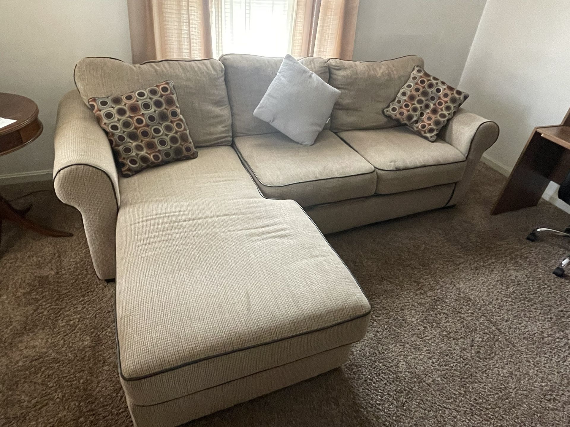 COUCH LEFT ARM FACING CHAISE