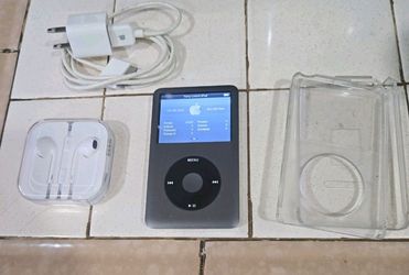Apple iPod Classic Black 160GB Bundle MP3 Player with music 🎶 Over 20,000 Songs