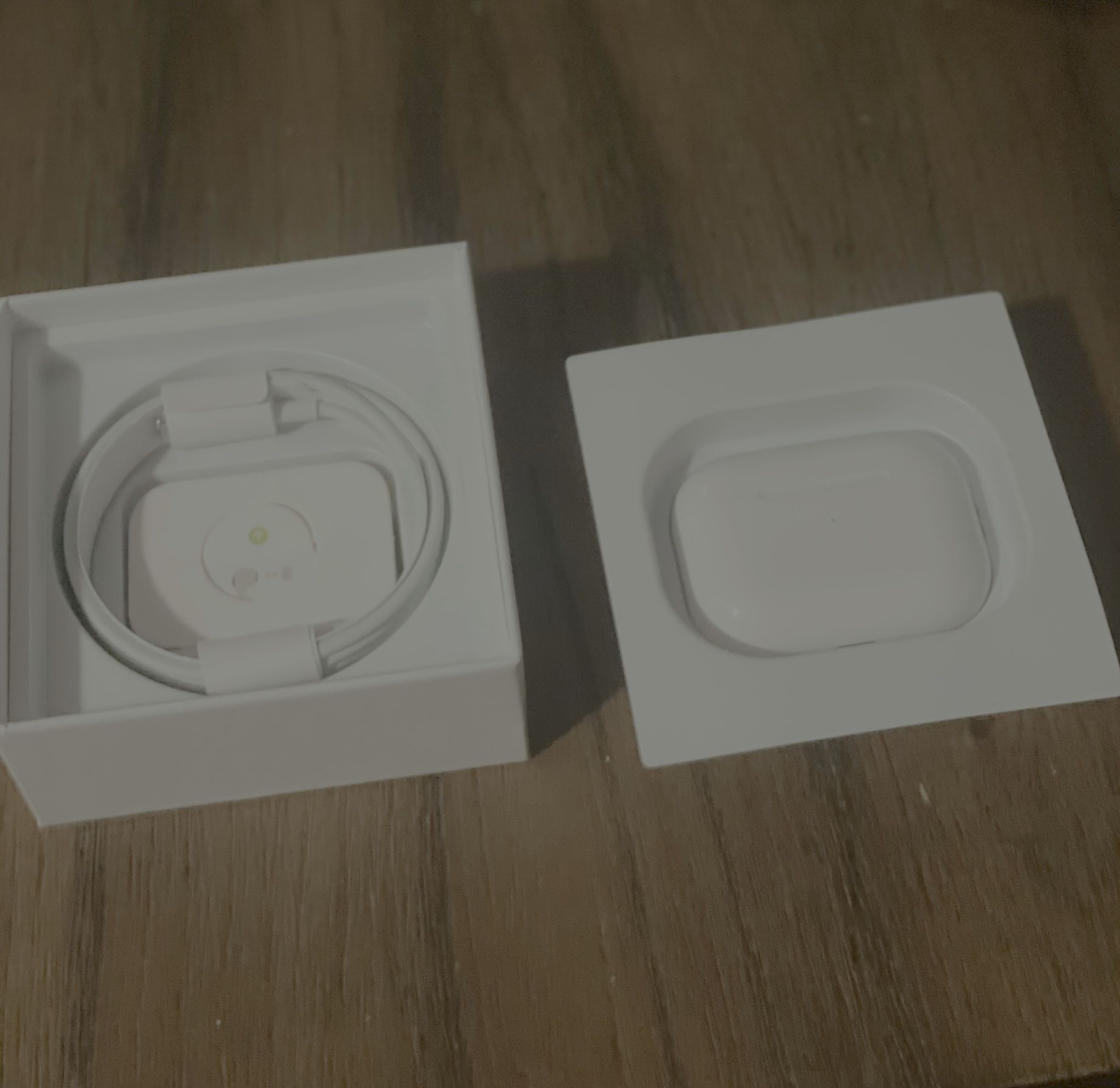 noise cancelling earbuds