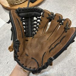Baseball Mitten